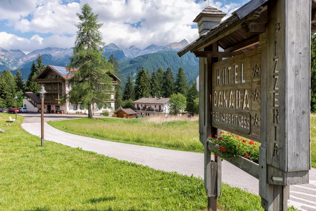 Hotel Canada Predazzo Eksteriør billede